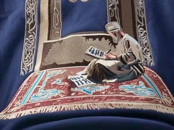 2026 電繡團體服推薦-更上一層樓專業電腦刺繡機運作中