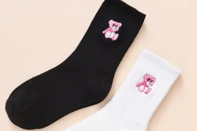 2026客製化襪子推薦-更上一層樓精密刺繡工藝